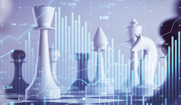 Q3-article-1 Chess pieces and charts